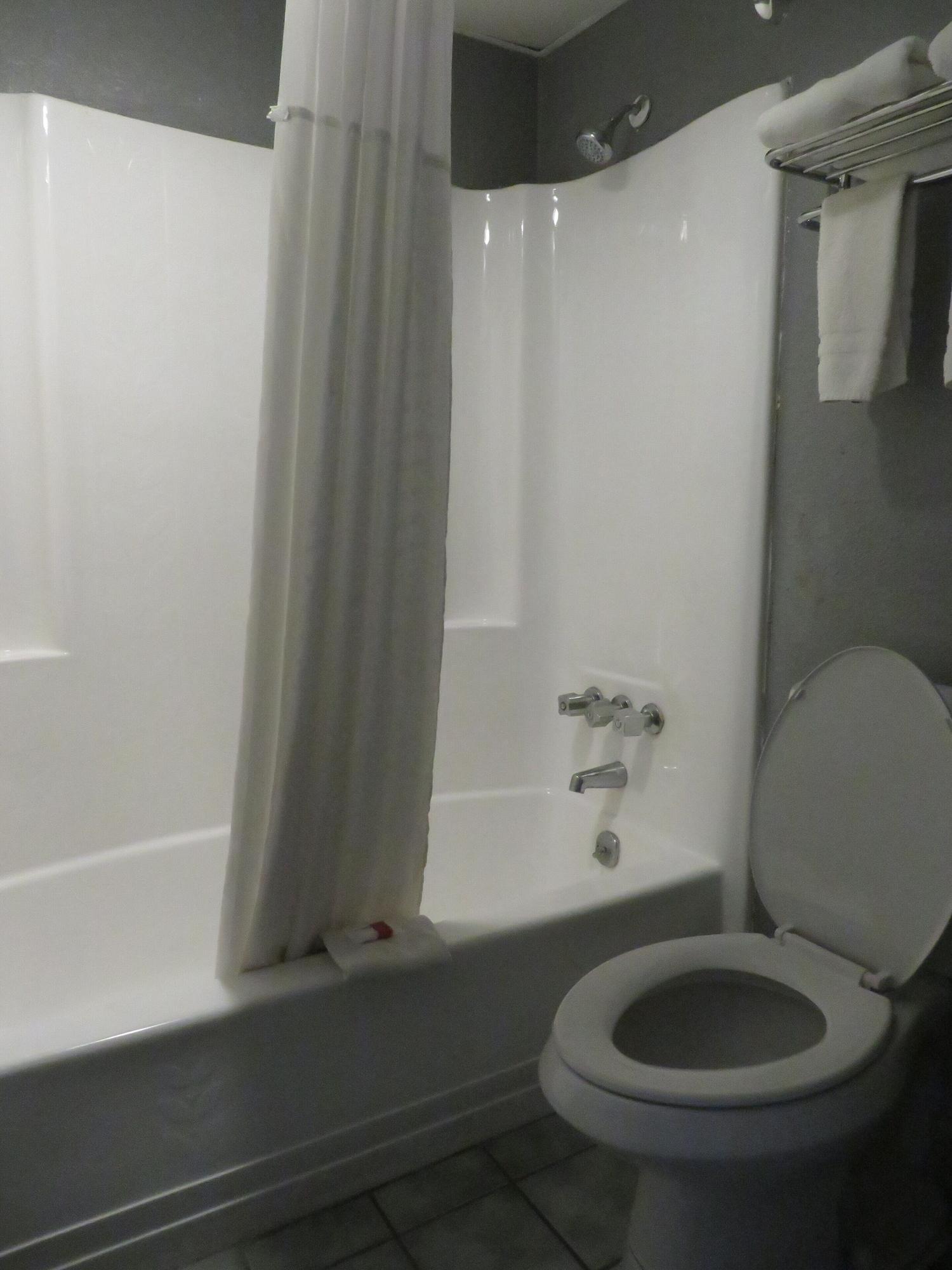 Travelodge By Wyndham Walterboro Extérieur photo